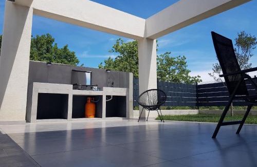 Kastel House | Ferienhaus Mit Privatem Pool In Ruhiger Lage