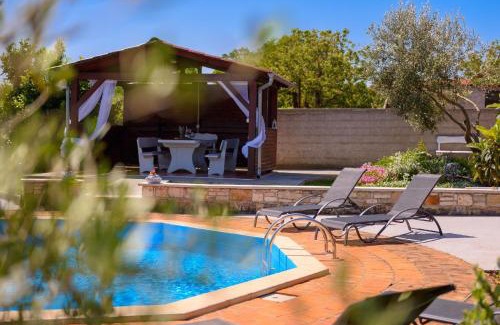 Cokuni House | Ferienhaus mit Privatpool für 8 Personen ca 150 qm in Cokuni, Istrien Südküste von Istrien
