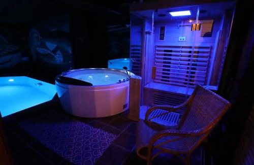 Gilgenbach House | Ferienhaus mit Schwimmbad, Whirlpool & Sauna am Nürburgring