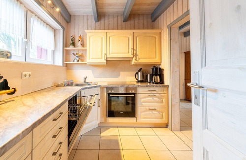 Mirow House | Ferienhaus mit Terrasse und Balkon