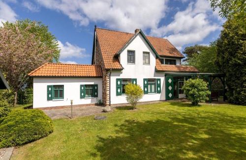 Zudar House | Ferienhaus-Ruegenbrise-mit-Seeblick-direkt-am-Wasser