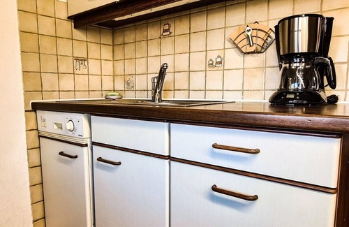 Klamp House | Ferienhaus unter Reet „Ole Leev“