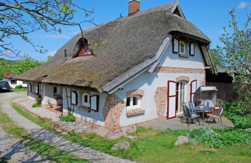 Sellin House | Ferienhaus unterm Reetdach