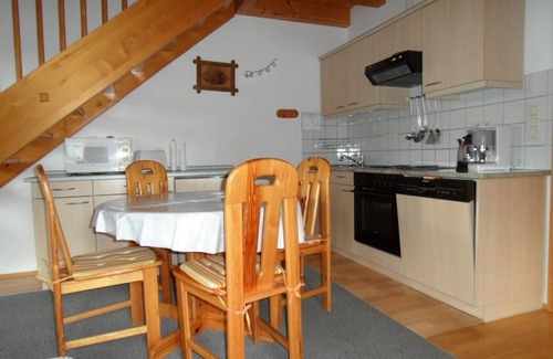 Waldmuenchen Apartment | Ferienholzhausatmosphäre, kitchen, 4 persons, internet and adventure pool