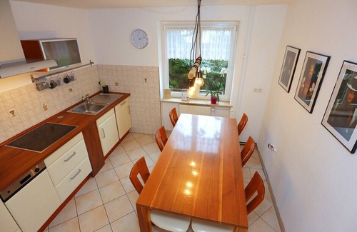 Villingen-Schwenningen Apartment | Ferienwohnung 85 qm Komfortabel für Max. 6 Personen Nähe Villingen