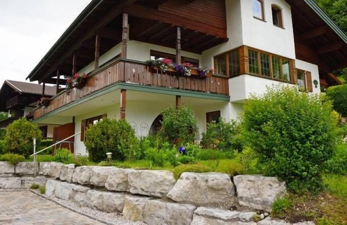 Sankt Valentin Apartment | Ferienwohnung -1- , Terr., Küche, 1 Schlafzimmer, 1 Wohnzimmer, max 2 Pers