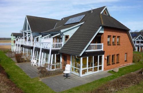 Neuensien Apartment | Ferienwohnung 14 im Fischerhaus mit Balkon
