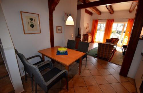 Garz/Rugen Apartment | Ferienwohnung 2 im Gutshaus Losentitz