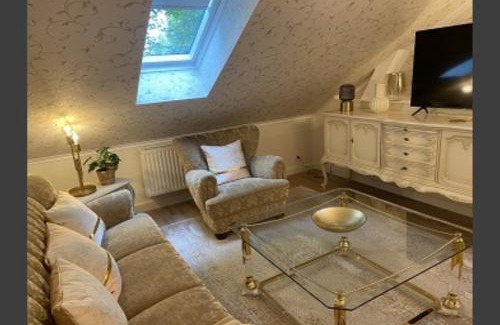 Hamburg-Barmbek Apartment | Ferienwohnung 28 am Saseler Markt 4 Schlafzimmer renoviert