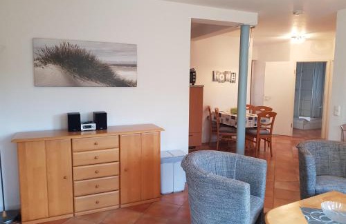 Neuensien Resort | Ferienwohnung 4 im Haus am See mit Wintergarten und Terrasse
