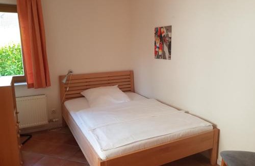Neuensien Resort | Ferienwohnung 4 im Haus am See mit Wintergarten und Terrasse