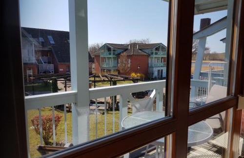 Neuensien Apartment | Ferienwohnung 7 im Haus am See mit Balkon