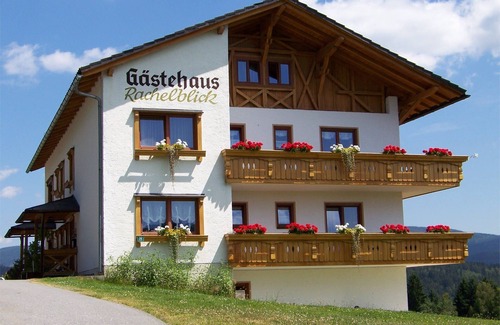 Flanitz Apartment | Ferienwohnung 77 qm neu Renoviert