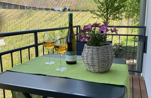 Dhron Apartment | Ferienwohnung Alexa am Dhronbach