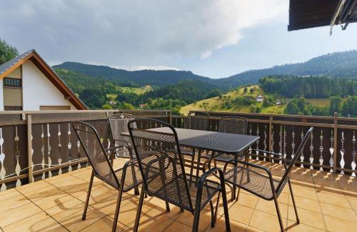 Loecherberg Apartment | Ferienwohnung am Braunberg