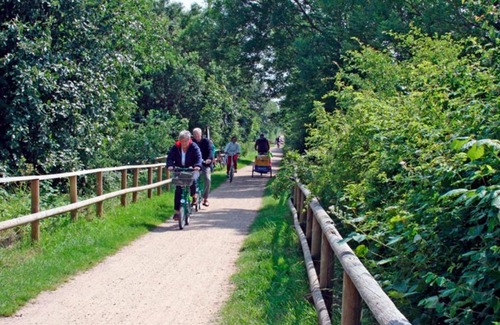 Burg auf Fehmarn Apartment | Ferienwohnung am Fahrradweg
