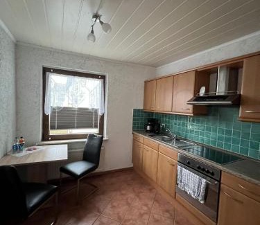 Garz/Rugen Apartment | Ferienwohnung am grünen Haus