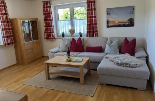 Chieming Apartment | Ferienwohnung am Krebsbach