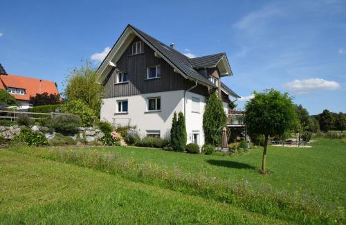 Salem Apartment | Ferienwohnung am Obstgarten