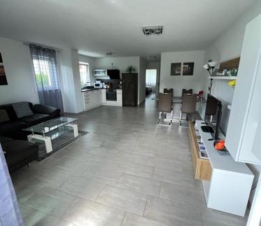 Fischbach Apartment | Ferienwohnung am Strandbad