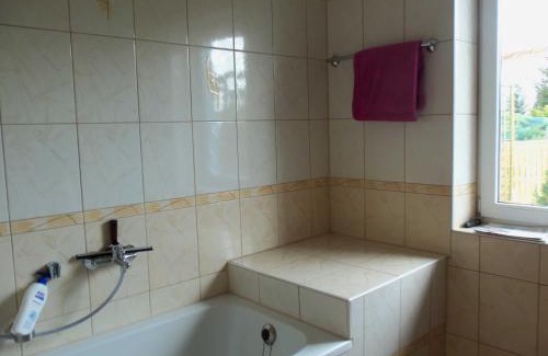 Altwigshagen Apartment | Ferienwohnung am See