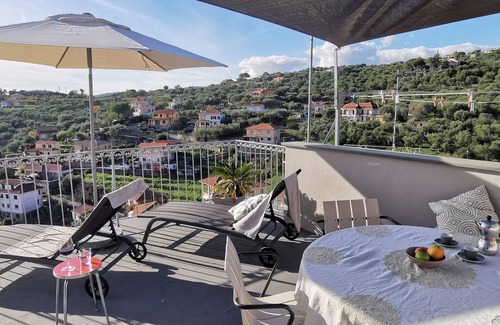 Artallo Apartment | Ferienwohnung/app. für 4 Gäste mit 140m² in Imperia