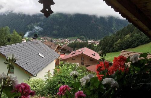 Mayrhofen Apartment | Ferienwohnung Bacher Oberkumbichl 900