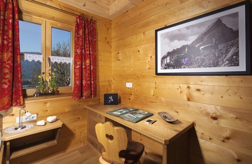 Bischofswiesen Apartment | Ferienwohnung "Berchtesgaden" für 2-4 Personen, ca. 85 m², 2 Schlafzimmer, Wohnzimmer, Balkon