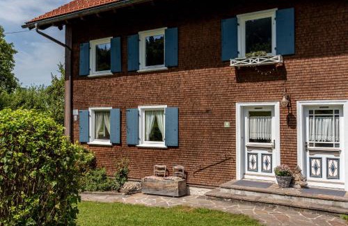 Gruenenbach Apartment | Ferienwohnung Bergblick - stilvoll & modern im Grünen