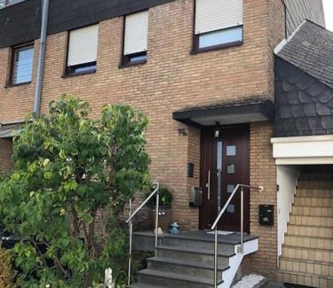 Bergisch Gladbach Apartment | Ferienwohnung Bergisch Gladbach