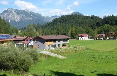 Tiefenbach Apartment | Ferienwohnung Berglieb