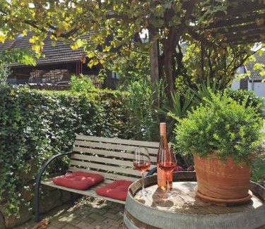 Ebringen Apartment | Ferienwohnung Birkental