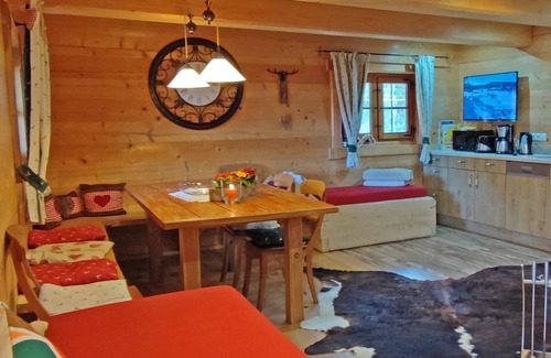 Kiefersfelden Apartment | Ferienwohnung "Blockhaus" bis max. 10 Personen ca. 90 qm