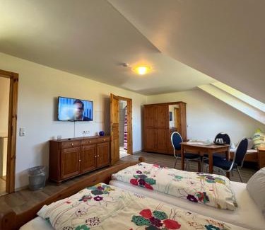 Lahnstein auf der Hohe Apartment | Ferienwohnung Burg Maus