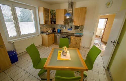 Rhein-Erft-Kreis District Apartment | Ferienwohnung Cologne