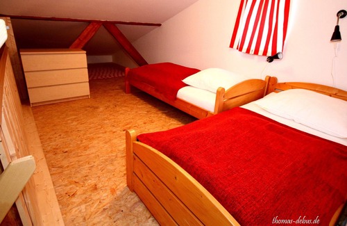 Burg Apartment | Ferienwohnung/app. für 6 Gäste mit 80m² in Burg