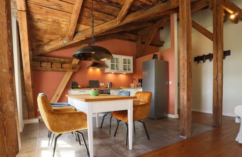 Oberhavel Apartment | Ferienwohnung Sonnenberg mit Balkon im OG - Storchenhof Blumenow