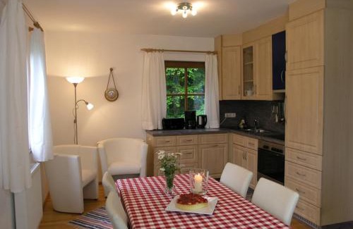 Gstadt am Chiemsee Apartment | Ferienwohnung Anderl