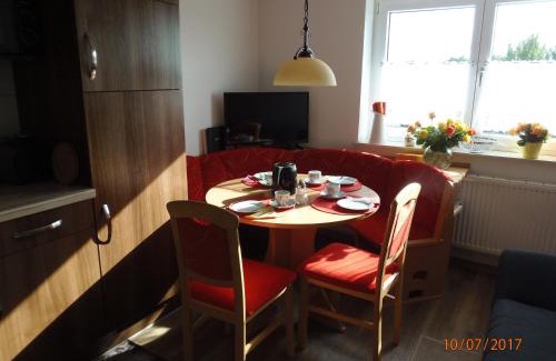 Waggershausen Apartment | Ferienwohnung Desirée