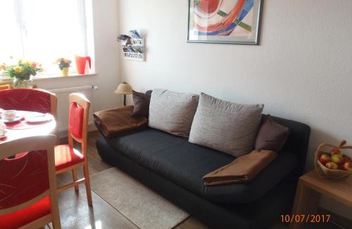 Waggershausen Apartment | Ferienwohnung Desirée
