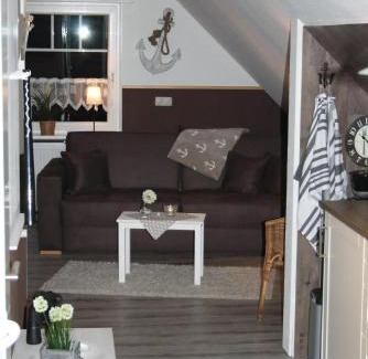 Brunsbuttel Apartment | Ferienwohnung Elbkoje Brunsbüttel