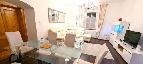 Gaming Apartment | Ferienwohnung Elsasser