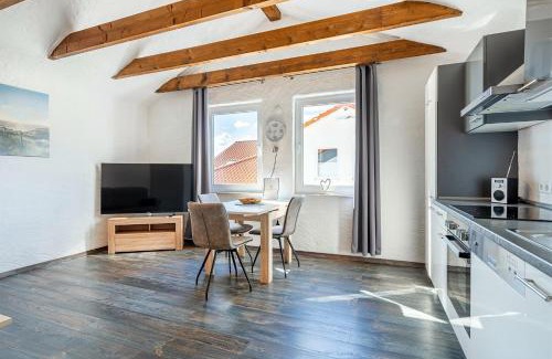 Tannenhausen Apartment | Ferienwohnung Ewiges Meer mit Loggia und schönem Ausblick am Badesee Tannenhausen