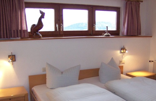 Flanitz Apartment | Ferienwohnung für 2 - 4 Personen für Familien oder Gruppen.