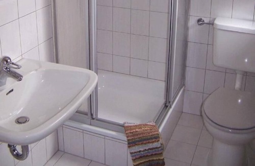 Flanitz Apartment | Ferienwohnung für 2 - 4 Personen für Familien oder Gruppen.