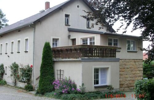 Reinhardtsdorf-Schoena Apartment | Ferienwohnung Falkennest