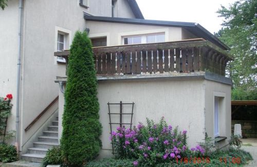 Reinhardtsdorf-Schoena Apartment | Ferienwohnung Falkennest