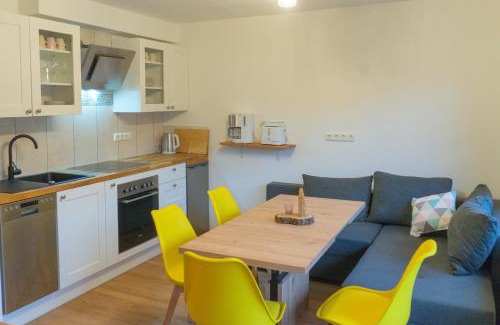 Watterbach Apartment | Ferienwohnung "Feuer" im Ferienhaus am Waldbach