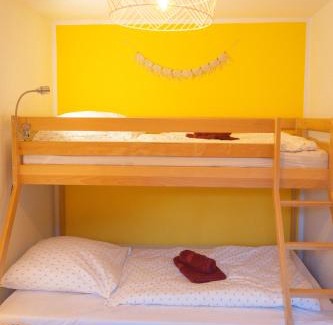 Watterbach Apartment | Ferienwohnung "Feuer" im Ferienhaus am Waldbach