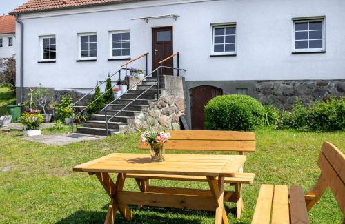 Kroepelin House | Ferienwohnung "FLORI's PONYHOF"